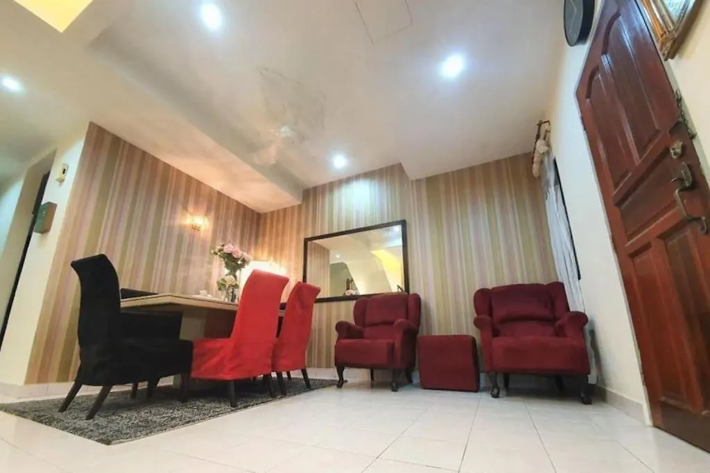 Hani Mawaddah Homestay Seksyen 7 샤알람 말레이시아